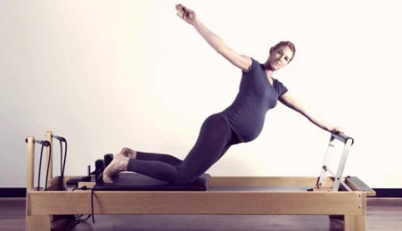 hamile-pilatesinin-gozle-gorulun-10-faydasi-451x259-1